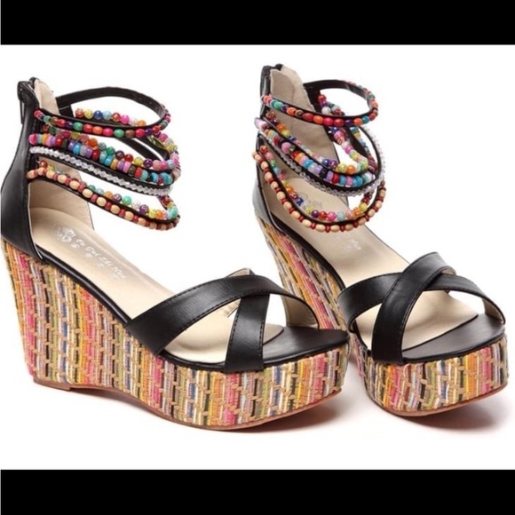 Women's Wedge Sandals With Pearls Across The Top Platform Sandals NIB size 9 - Picture 5 of 12